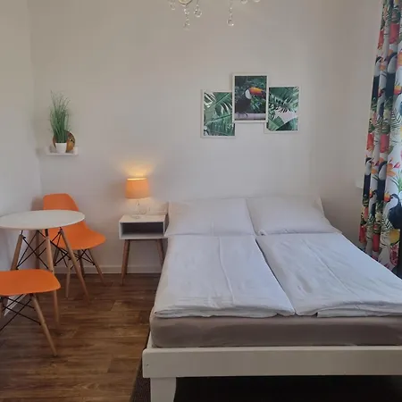 Goscinne Gala ミエンジズドロイェ