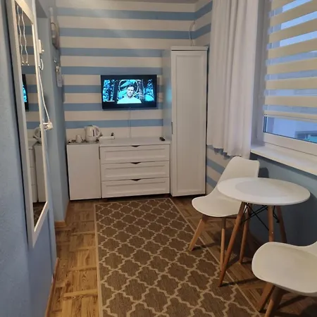 Δωμάτια σε οικογενειακή κατοικία Goscinne Gala